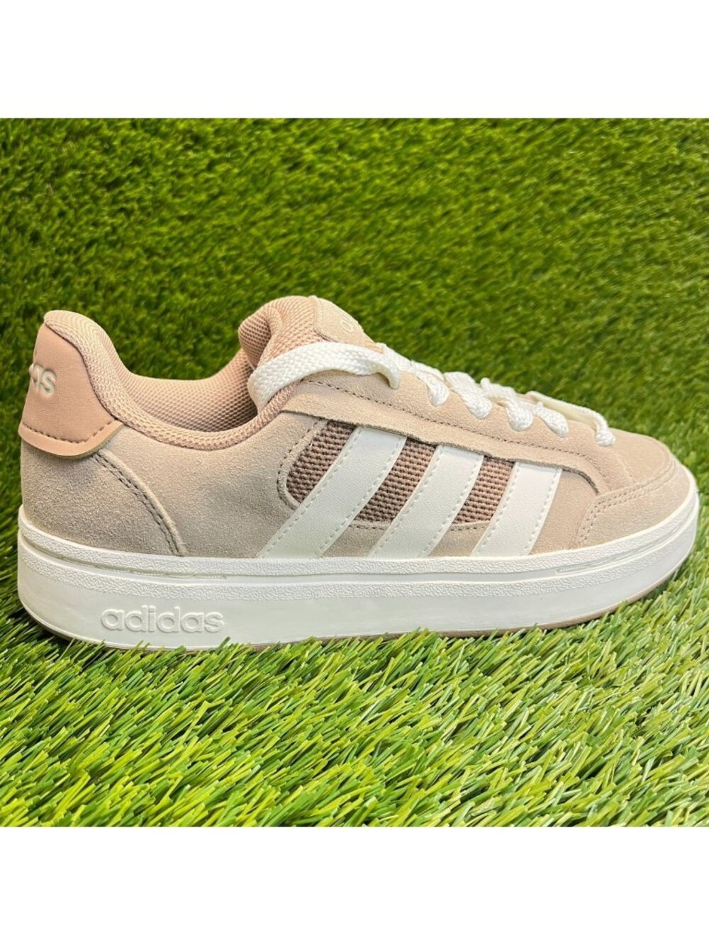 Adidas Grand Court Alpha Womens Size 8 Beige Athletic Running Shoes Sneakers